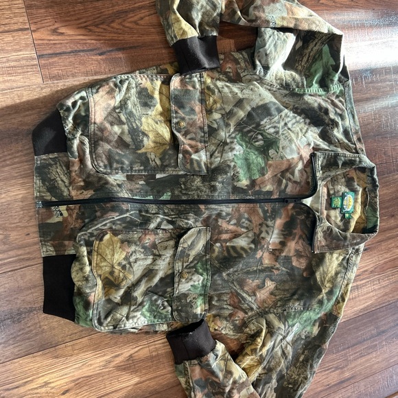 Cabela’s man large camo hunting jacket - Picture 6 of 9